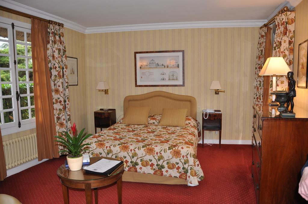 Auberge Des Templiers Boismorand 객실 사진