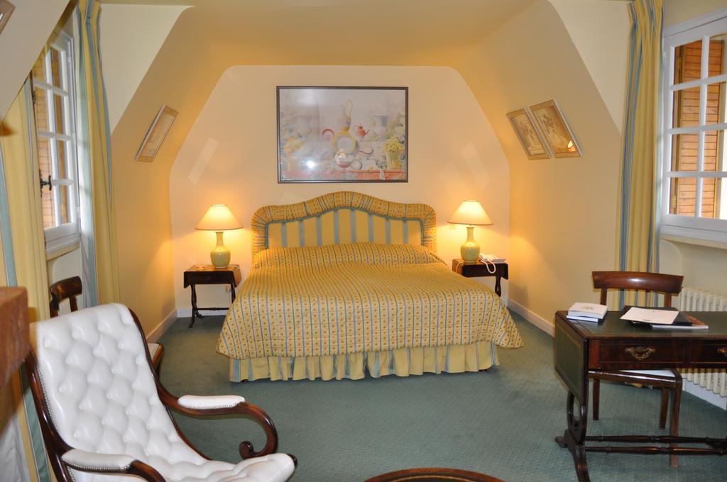 Auberge Des Templiers Boismorand 객실 사진