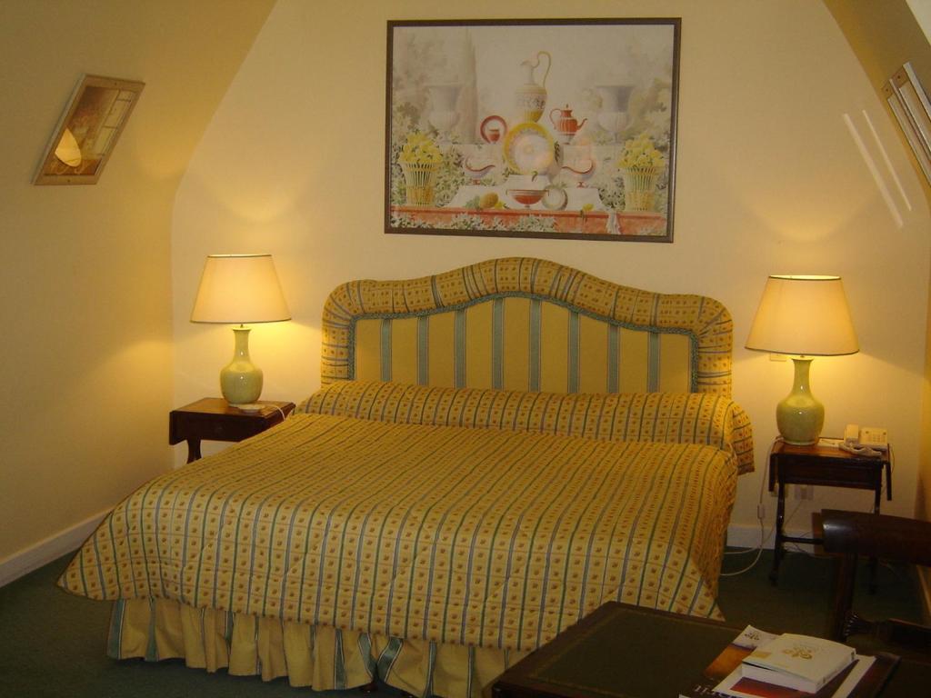 Auberge Des Templiers Boismorand 객실 사진